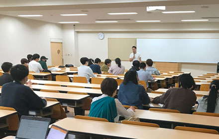 日本経済大学
